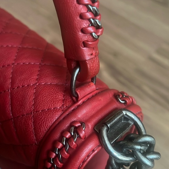 A109- π―% authentic Chanel Medium Boy top handle bag - Picture 11 of 17